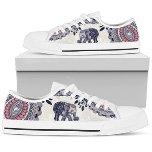 Elephant Women's Low Top Shoe
