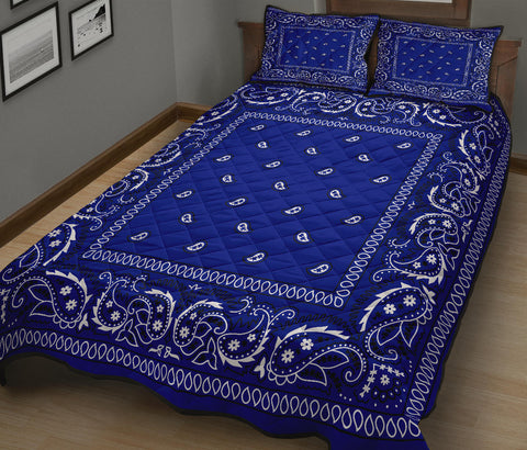 Image of Blue Bandana Style Quilt Bed Set